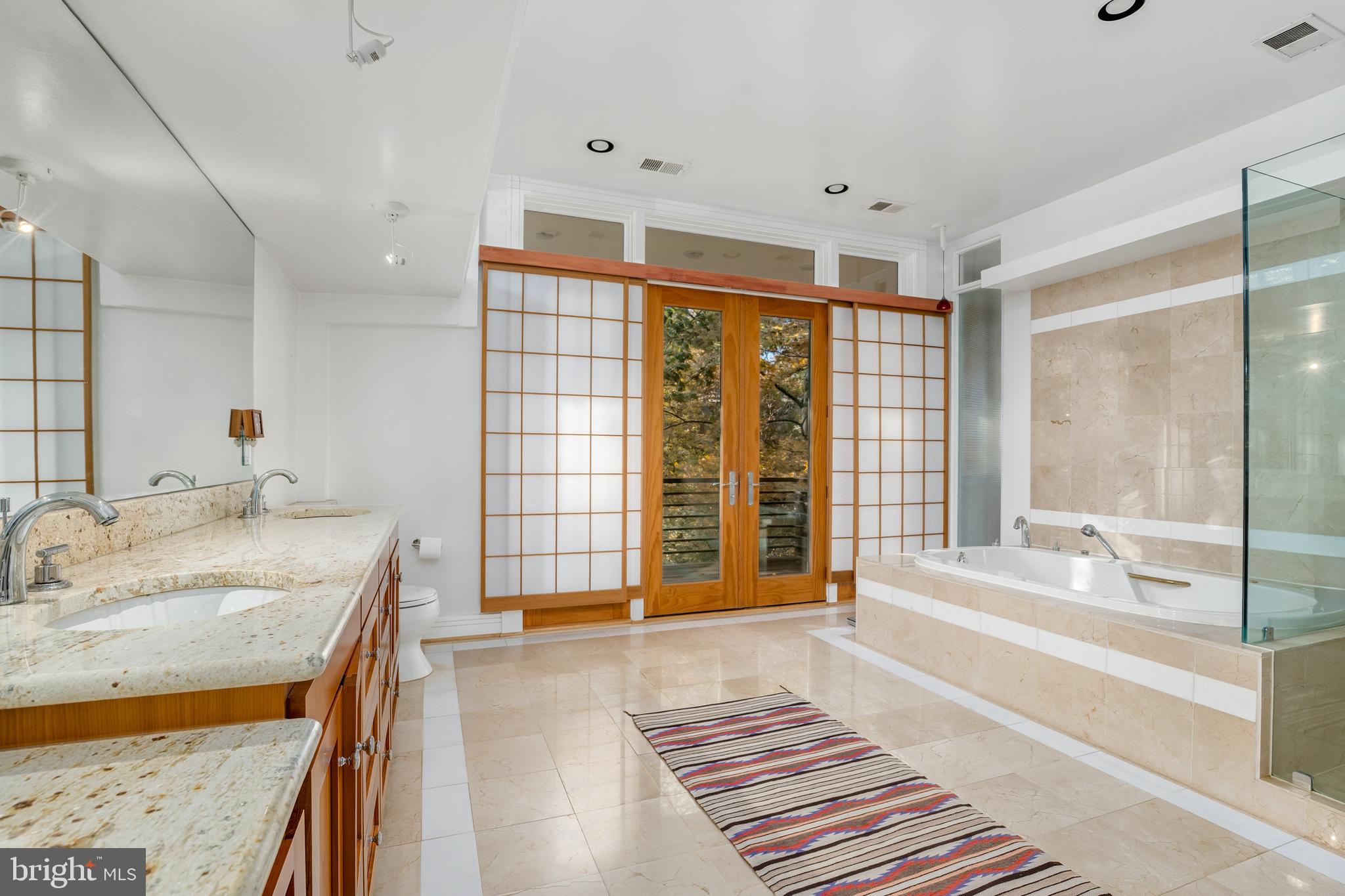 2807 CHESTERFIELD PLACE NW