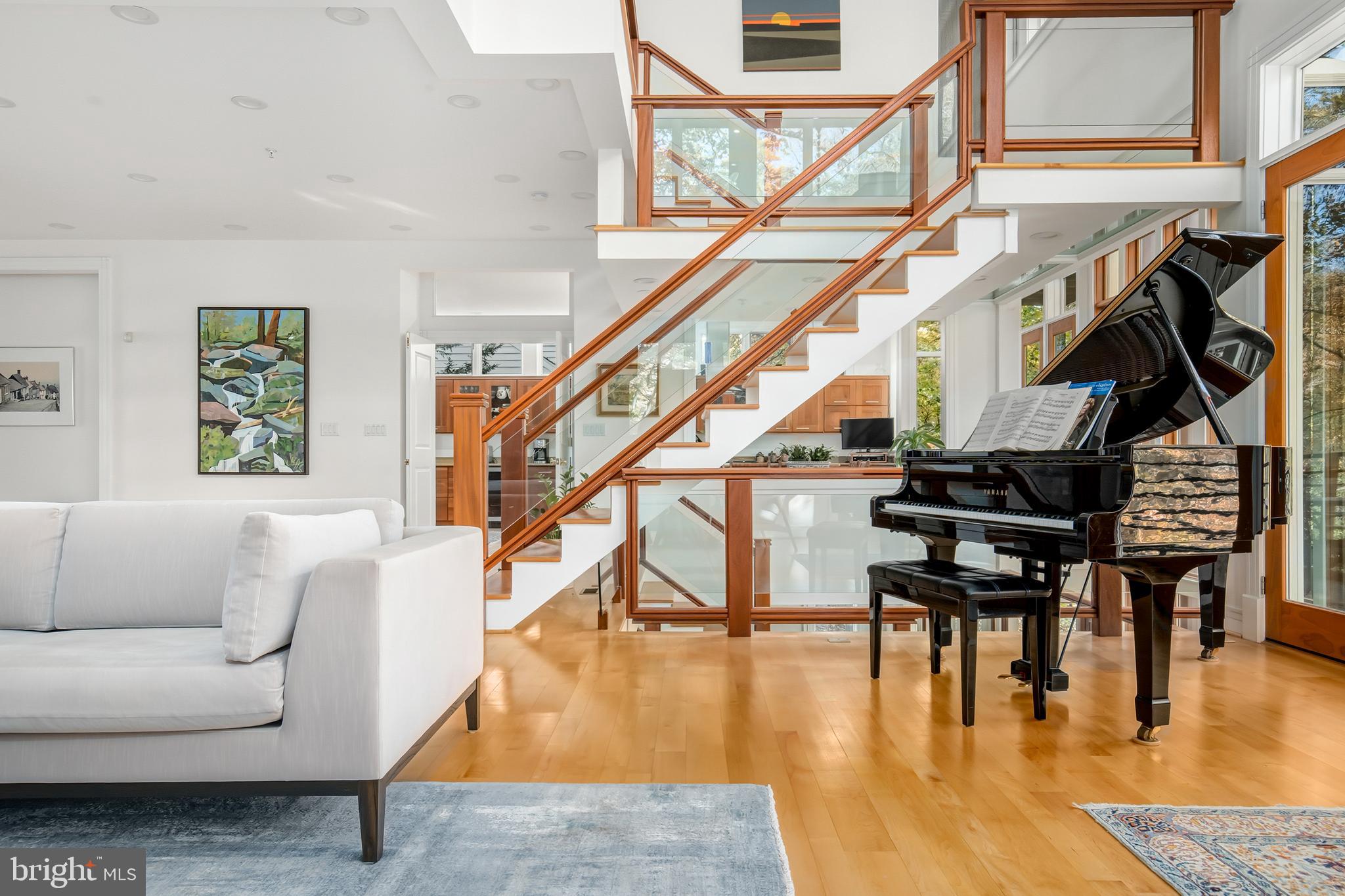 2807 CHESTERFIELD PLACE NW