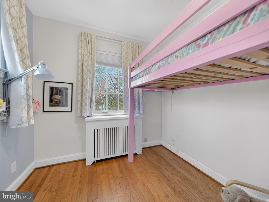 2119 HUIDEKOPER NW