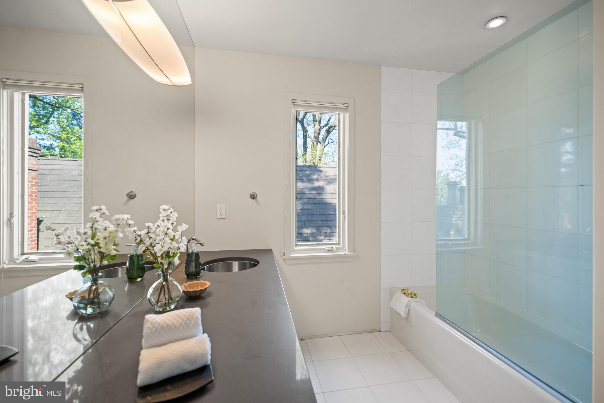 2319 BANCROFT PLACE NW