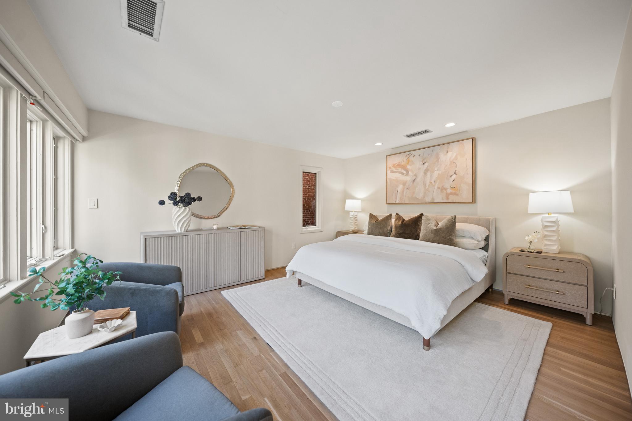 2319 BANCROFT PLACE NW