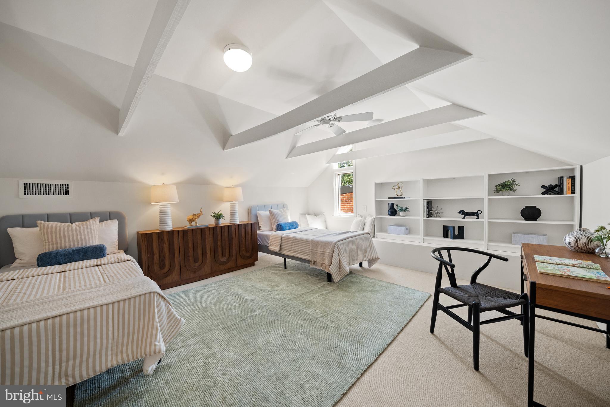 2319 BANCROFT PLACE NW