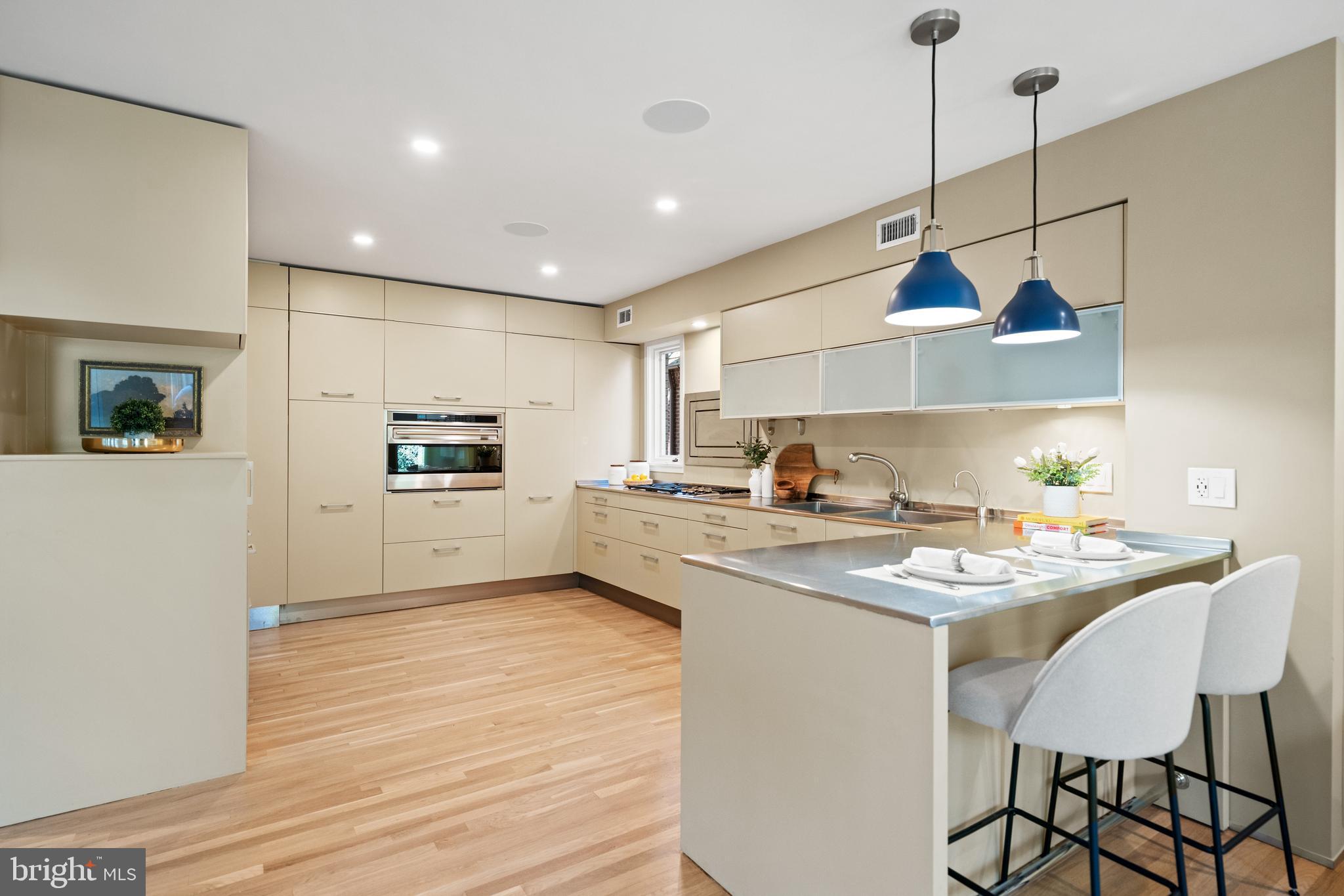 2319 BANCROFT PLACE NW