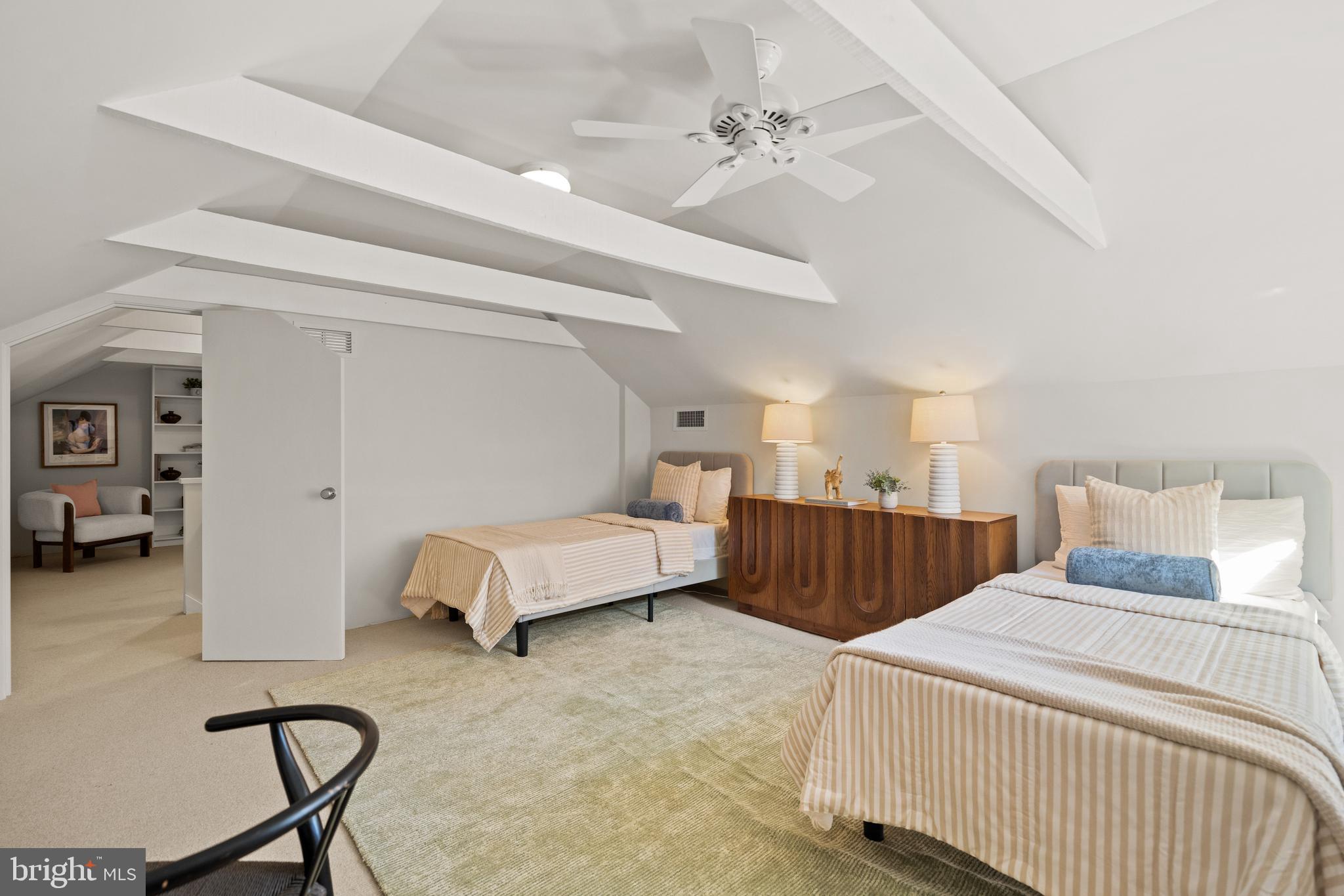 2319 BANCROFT PLACE NW