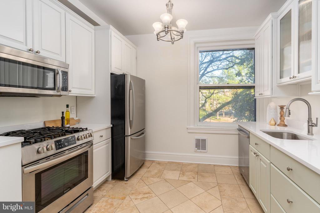 3060 16TH STREET NW 209