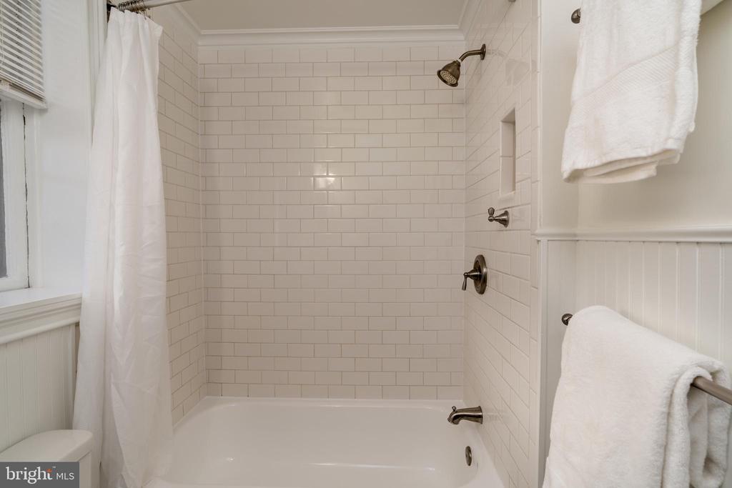 3060 16TH STREET NW 209