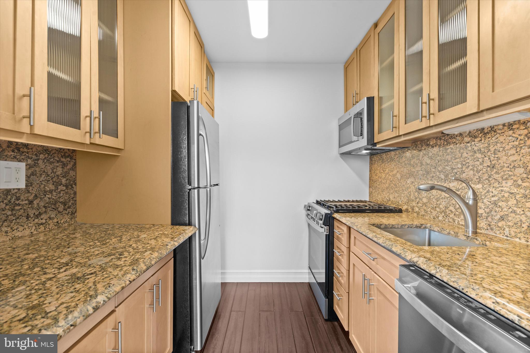 4201 CATHEDRAL AVENUE NW 1118E