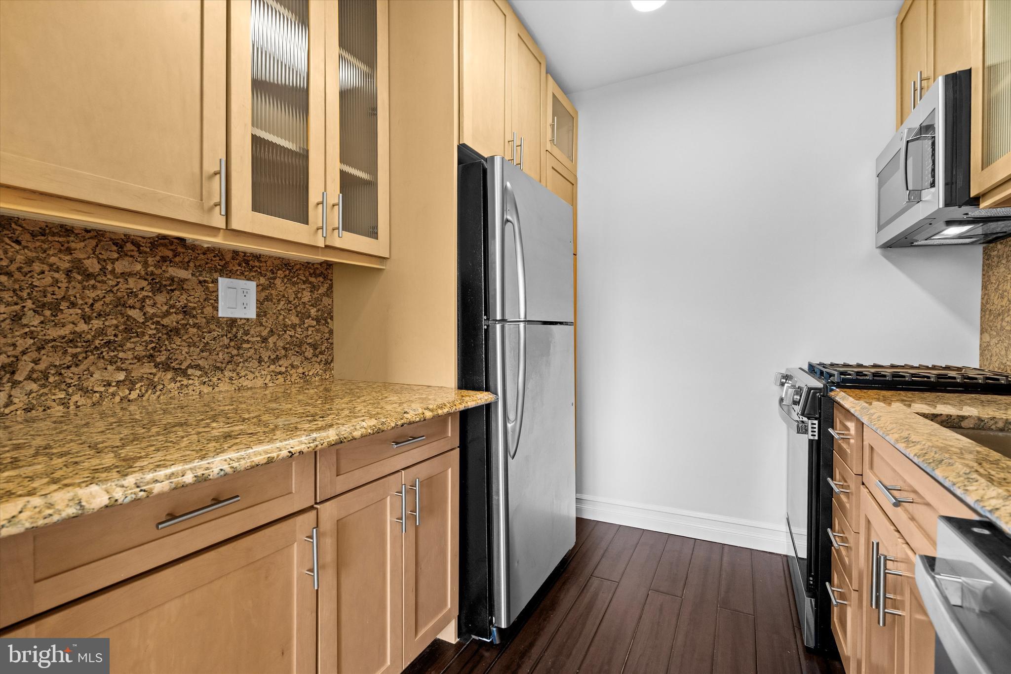 4201 CATHEDRAL AVENUE NW 1118E