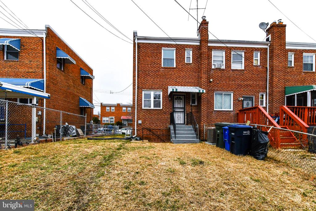 4227 NASH STREET SE