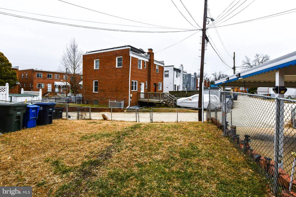 4227 NASH STREET SE