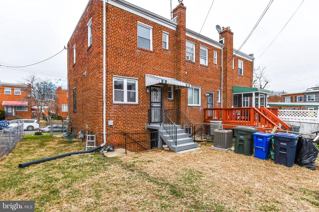4227 NASH STREET SE