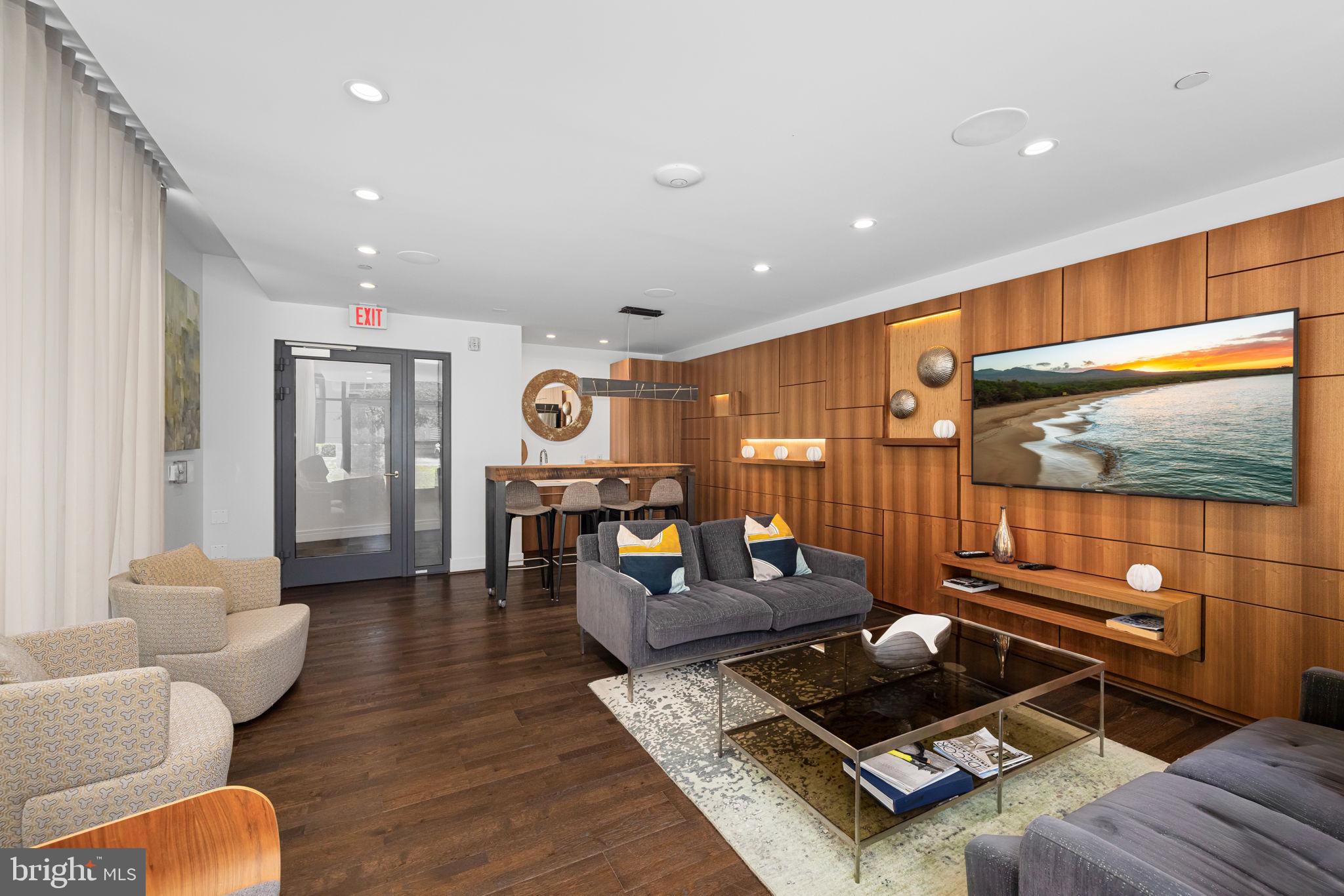 525 WATER STREET SW 431