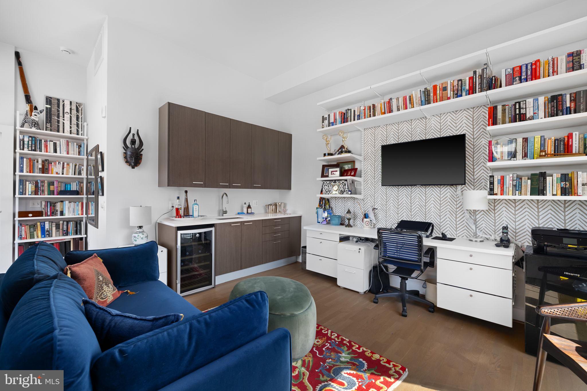 525 WATER STREET SW 431