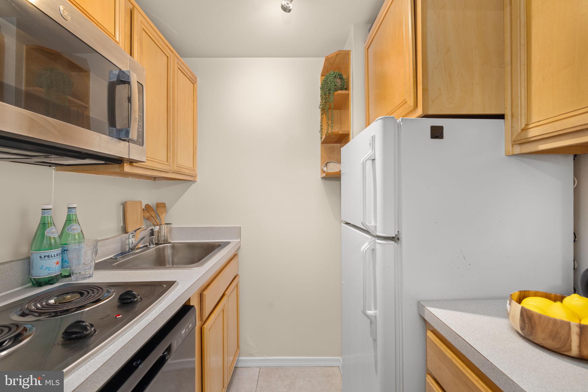 2141 I STREET NW 204