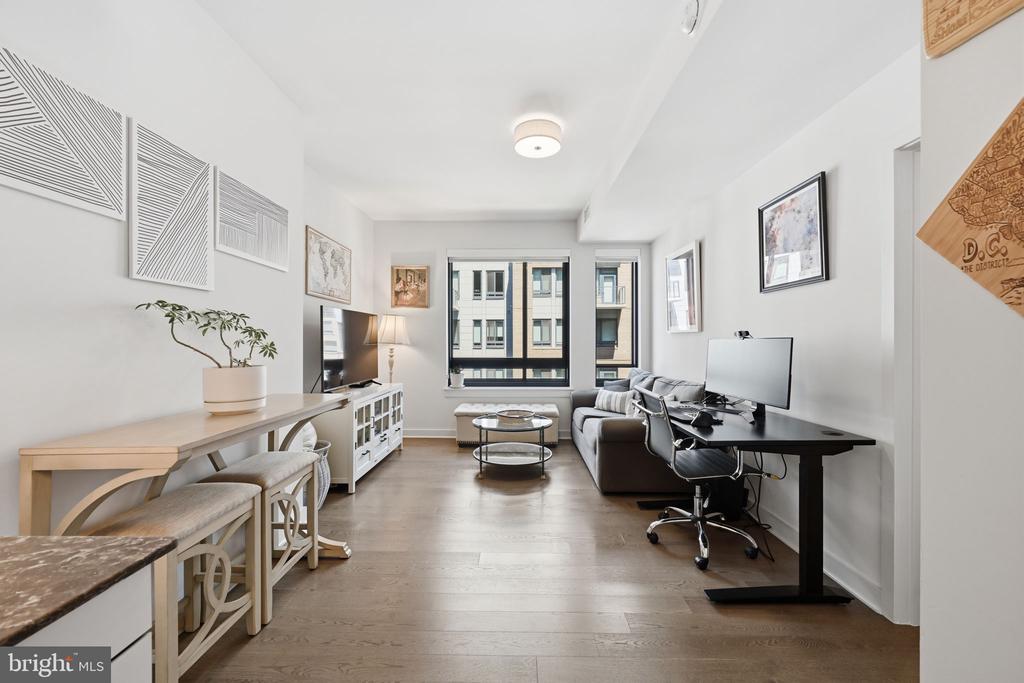 70 N STREET SE N706