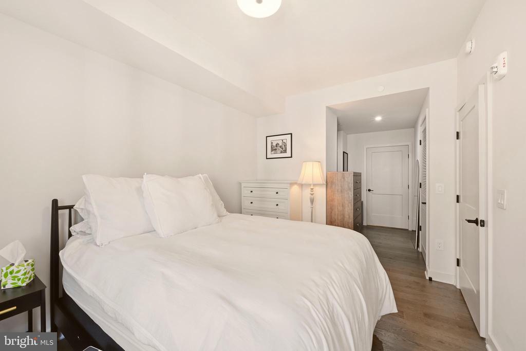 70 N STREET SE N706