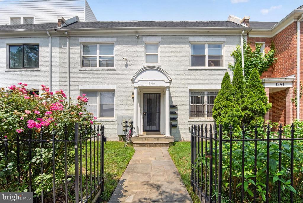 1240 18TH STREET NE 2