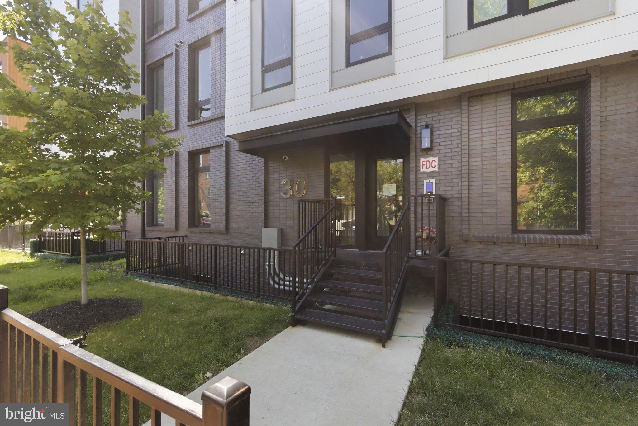 30 KENNEDY STREET NW 14