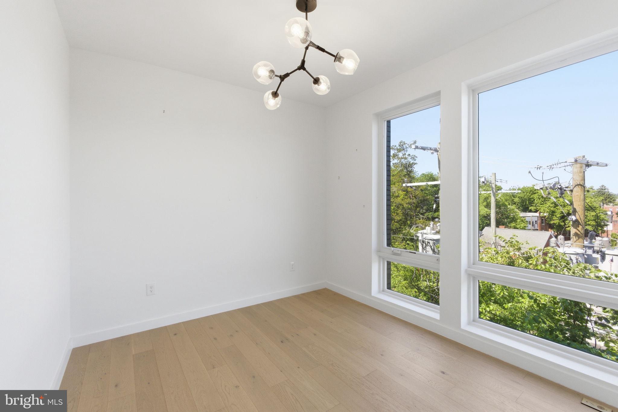 30 KENNEDY STREET NW 14