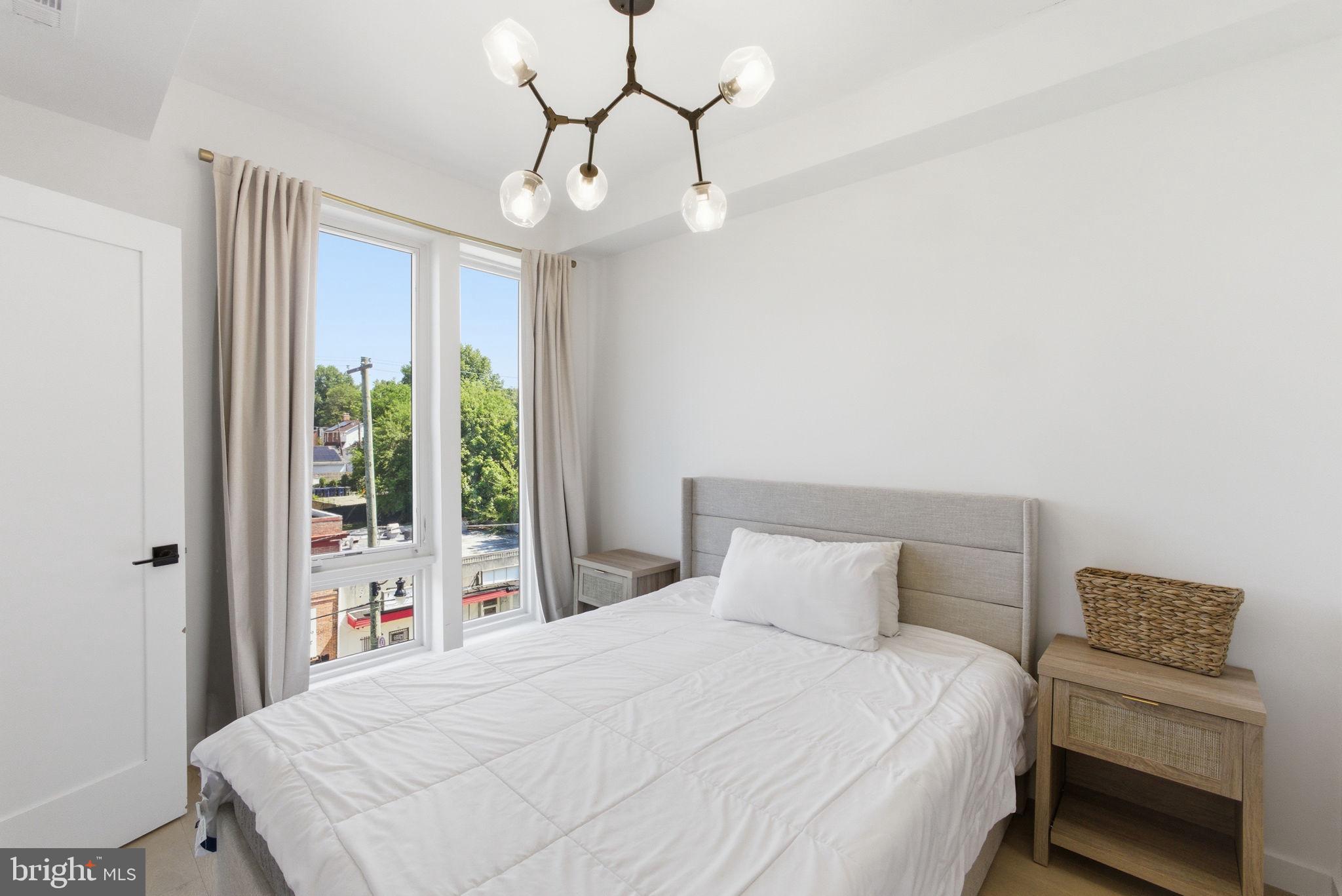 30 KENNEDY STREET NW 14