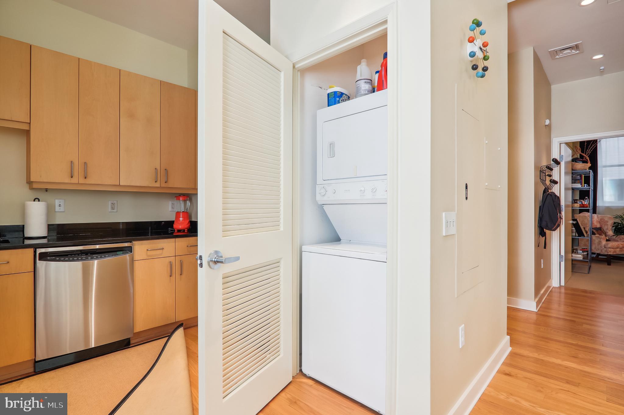 675 E STREET NW 250