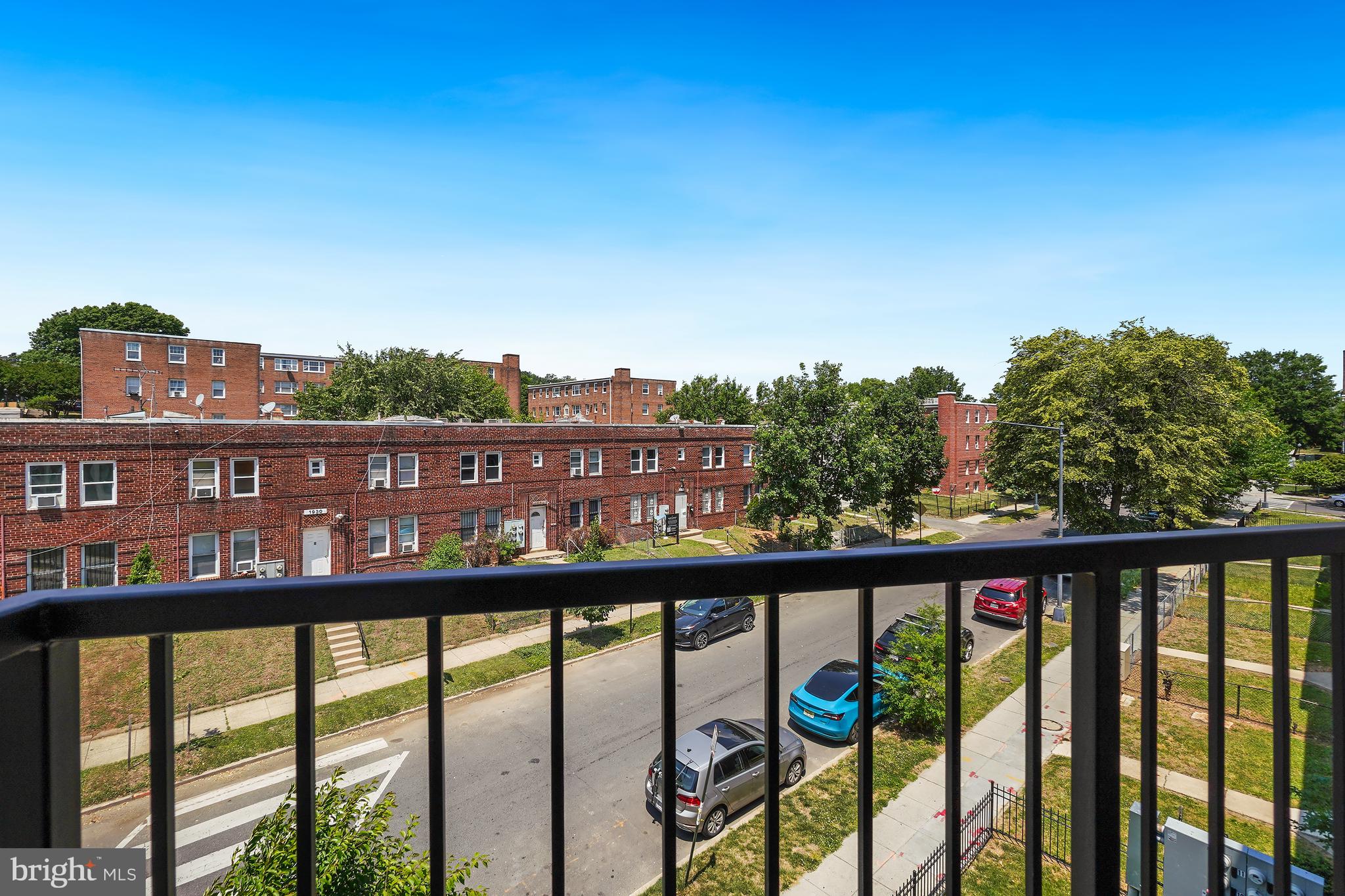 2001 I STREET NE 10