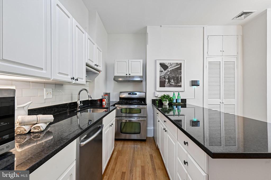 123 7TH STREET NE