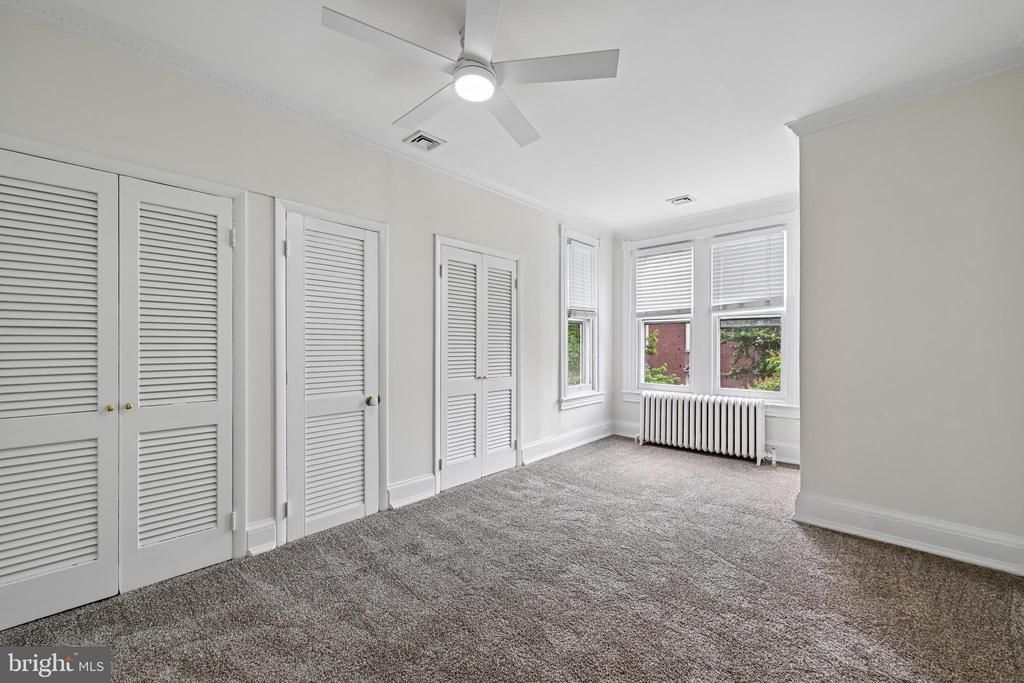 123 7TH STREET NE