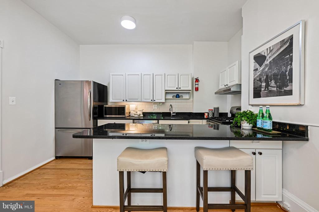123 7TH STREET NE