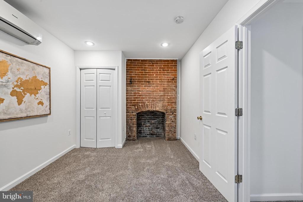123 7TH STREET NE