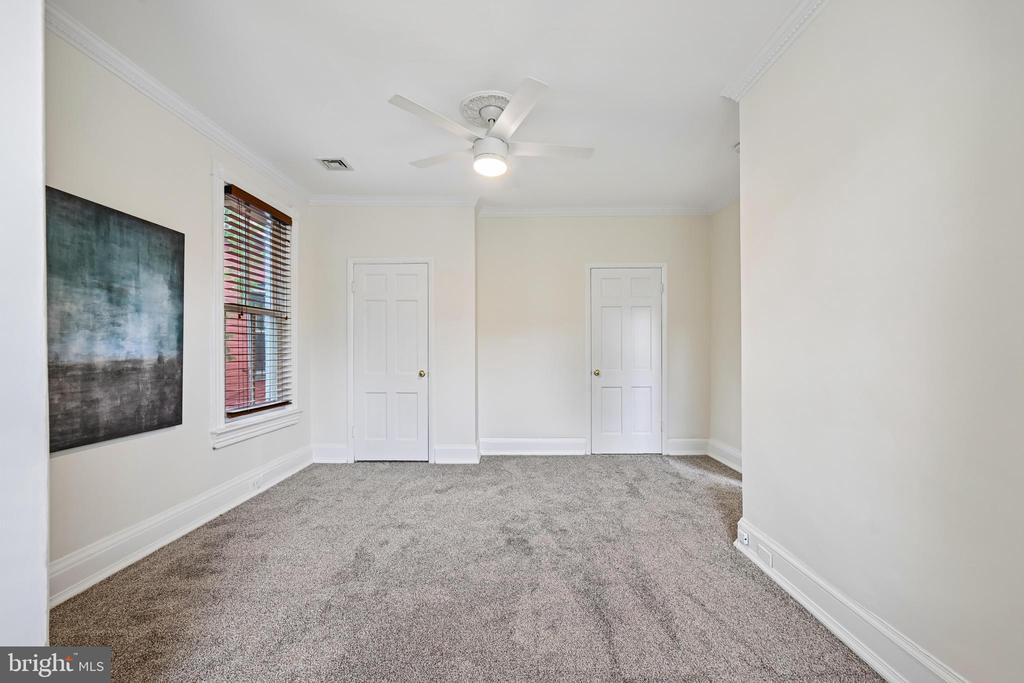 123 7TH STREET NE