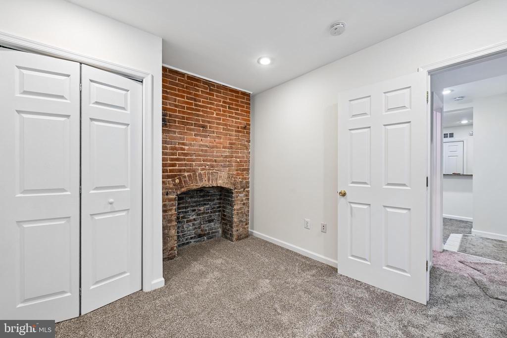 123 7TH STREET NE