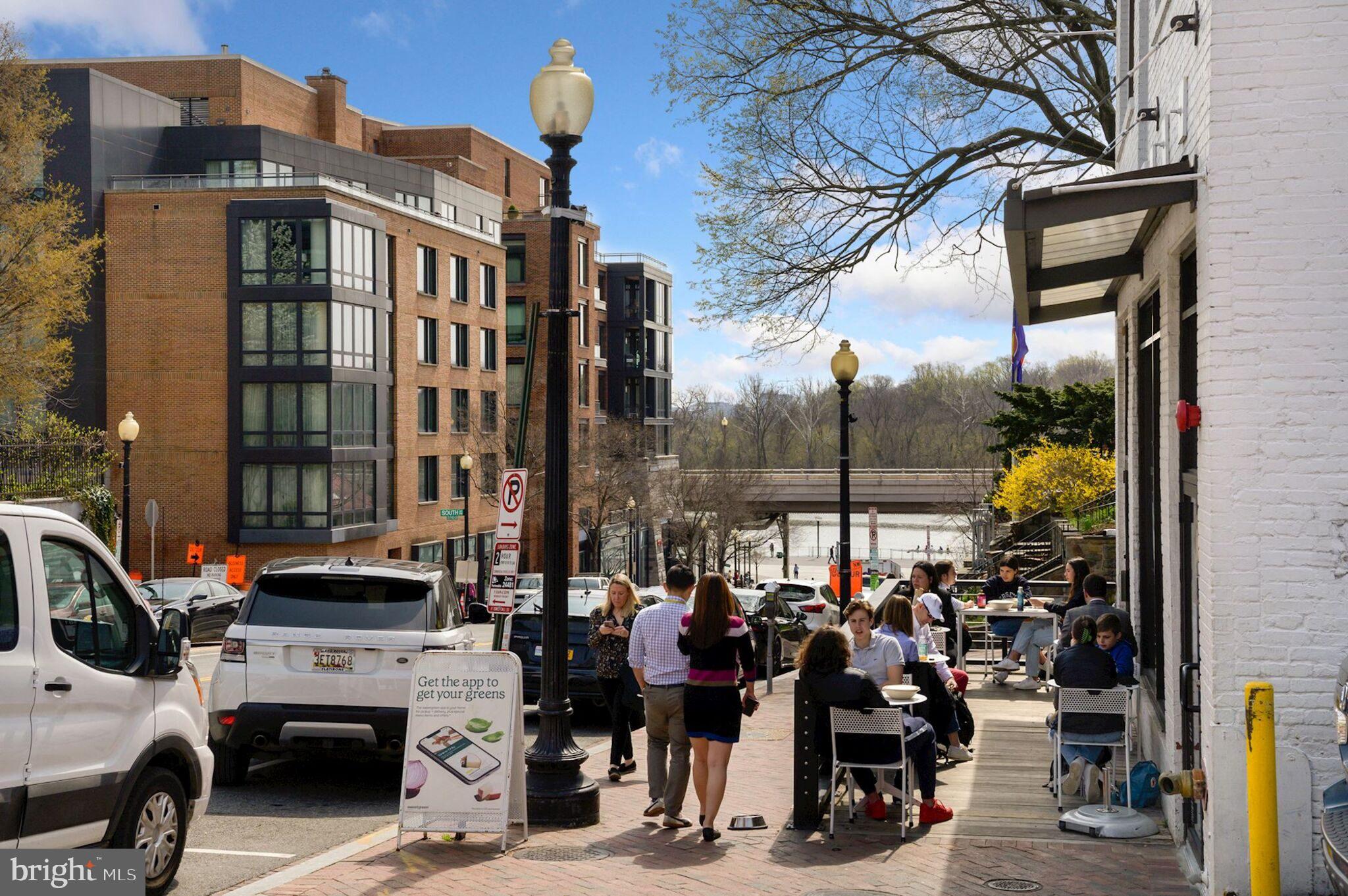 1062 | 1064 THOMAS JEFFERSON STREET NW