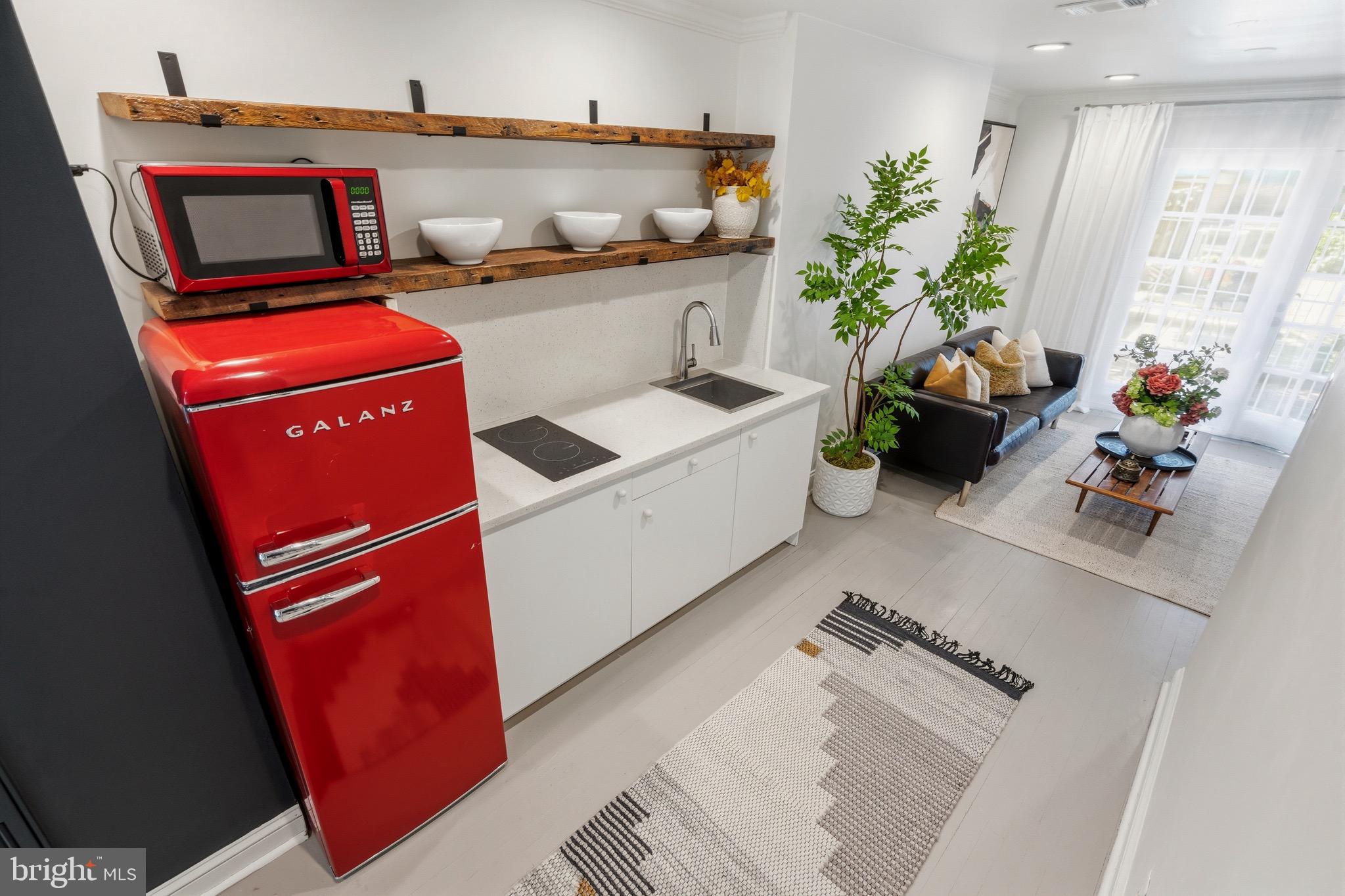1062 | 1064 THOMAS JEFFERSON STREET NW