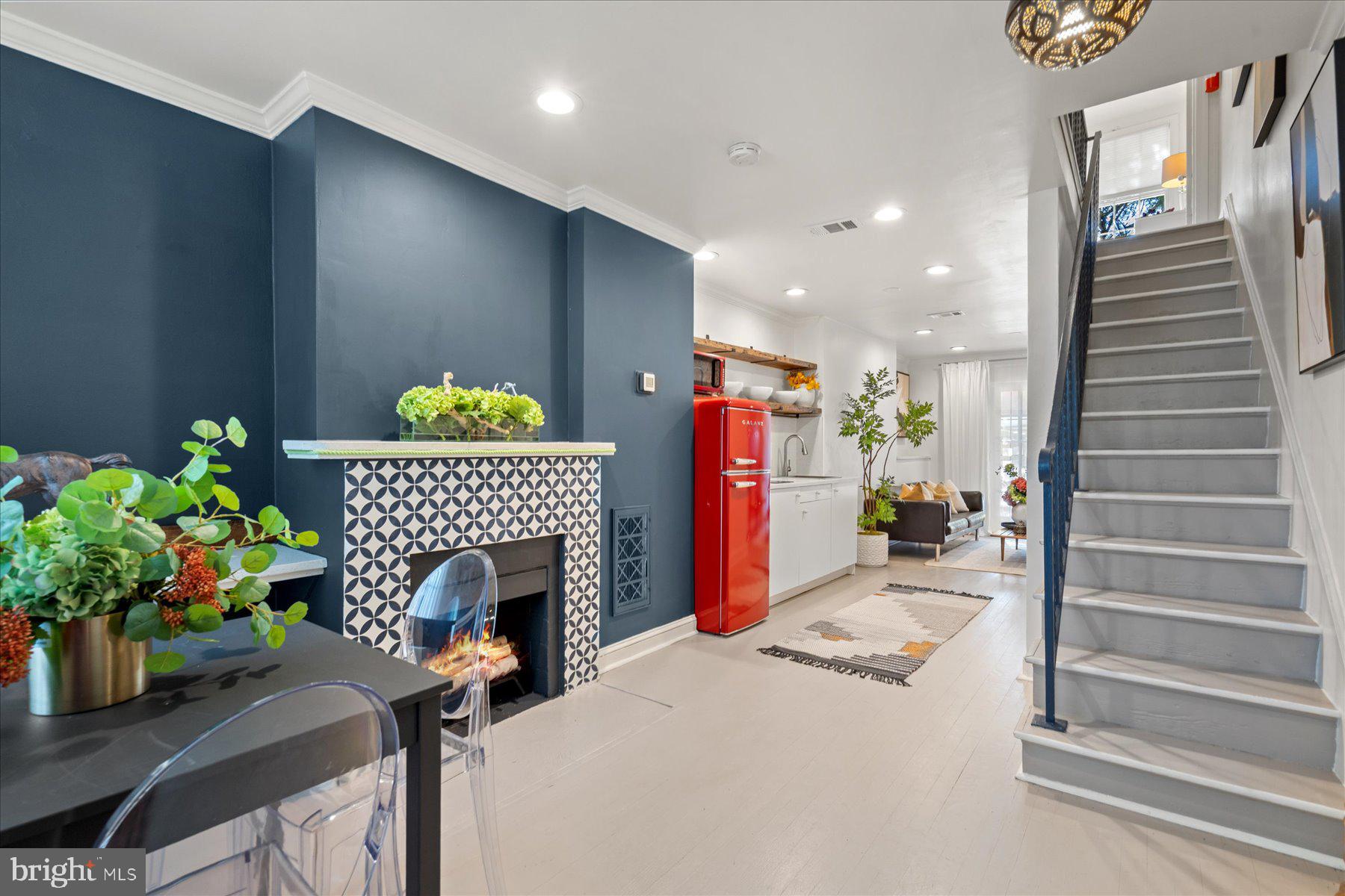 1062 | 1064 THOMAS JEFFERSON STREET NW