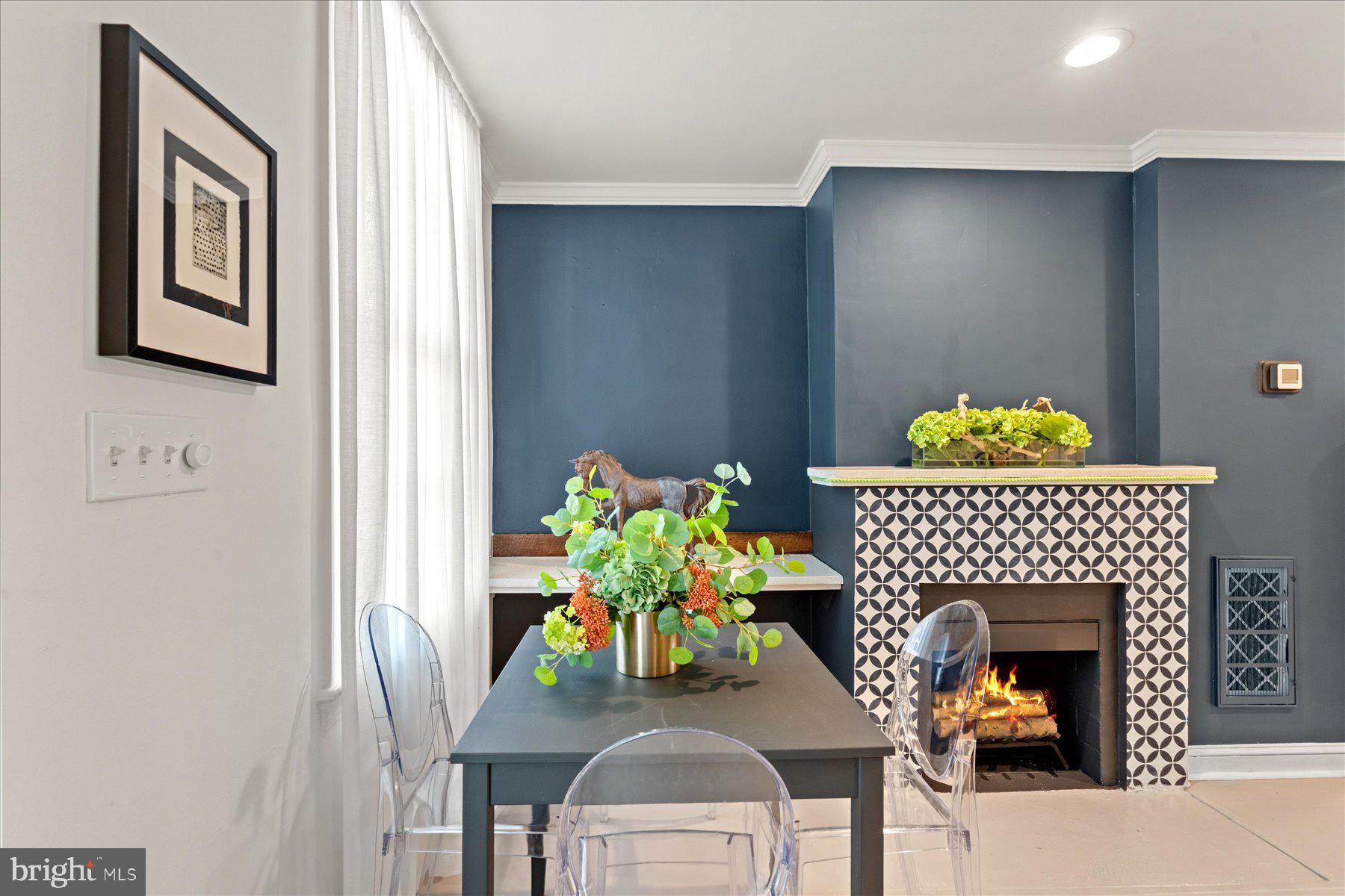 1062 | 1064 THOMAS JEFFERSON STREET NW