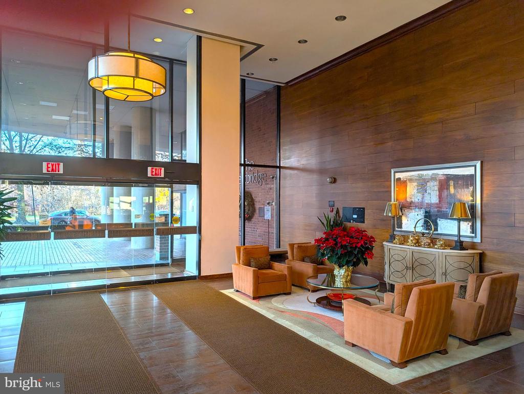 2555 PENNSYLVANIA AVENUE NW 408