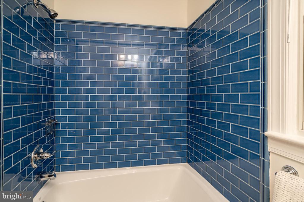 5109 CHEVY CHASE PARKWAY NW