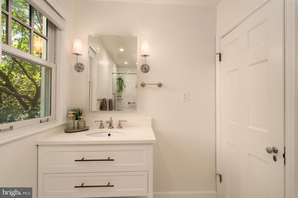 5109 CHEVY CHASE PARKWAY NW