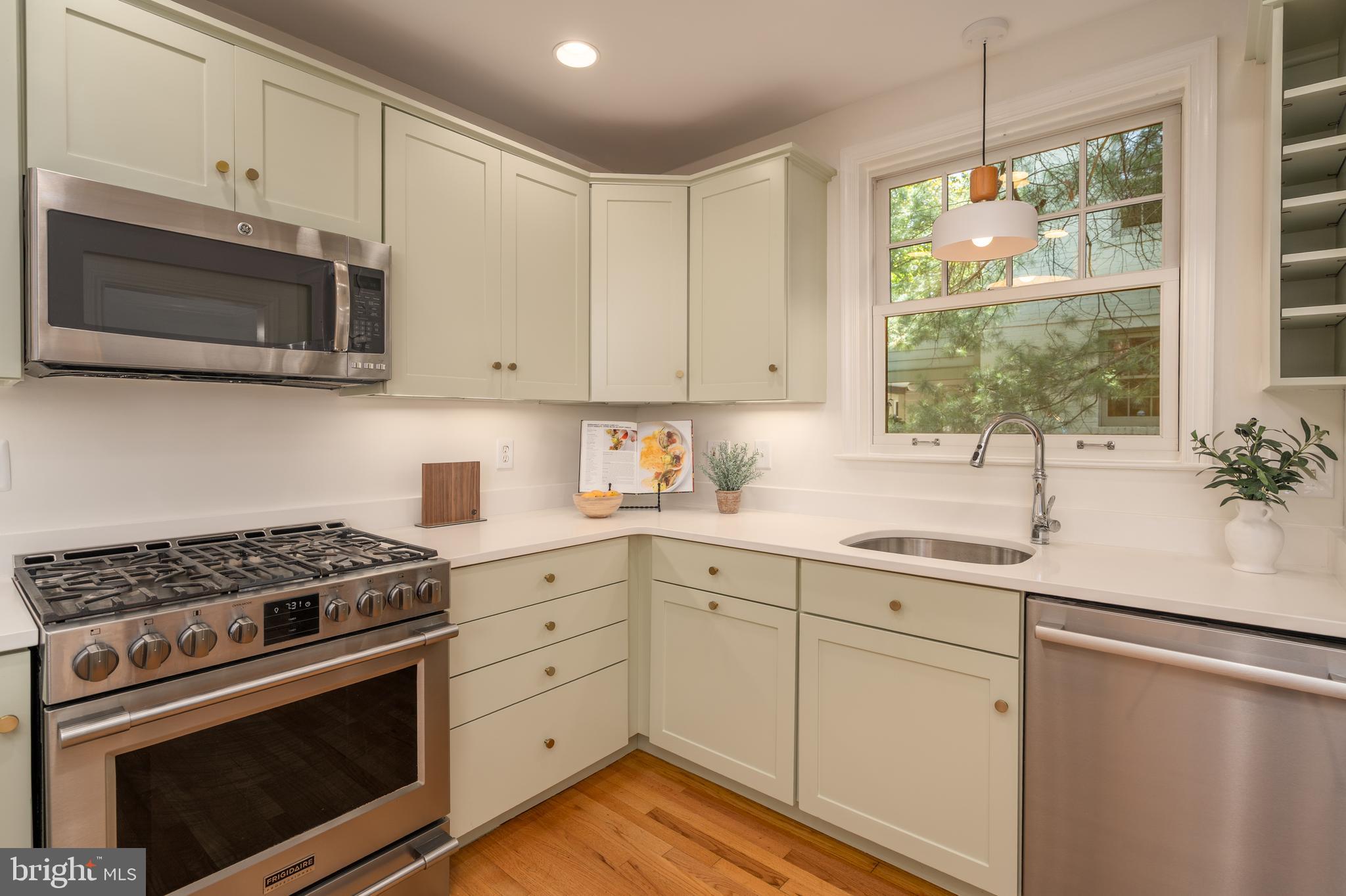 5109 CHEVY CHASE PARKWAY NW