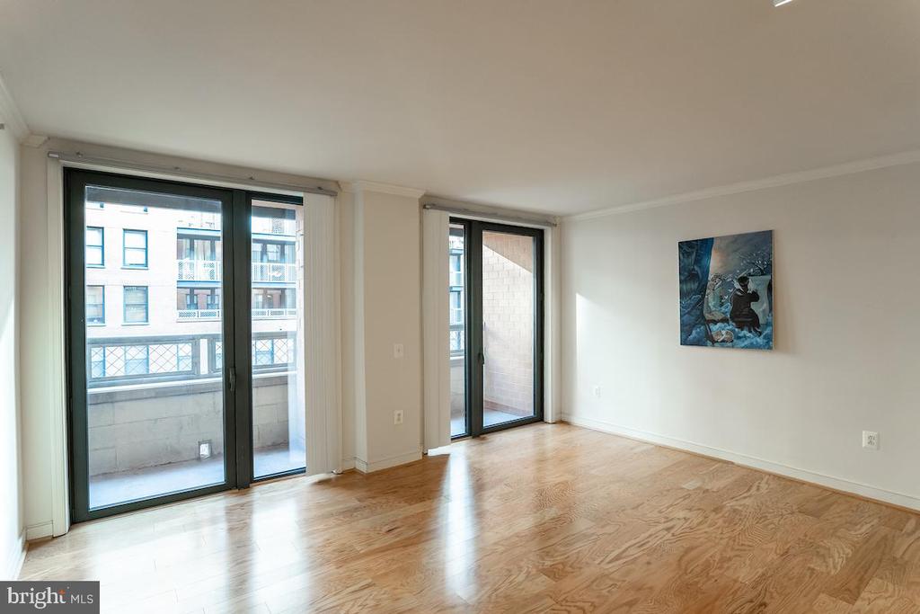 616 E STREET NW Unit: 607