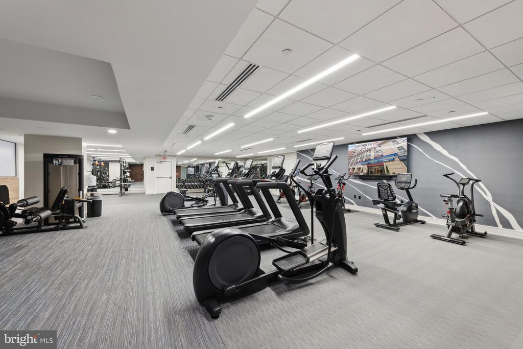 616 E STREET NW Unit: 607