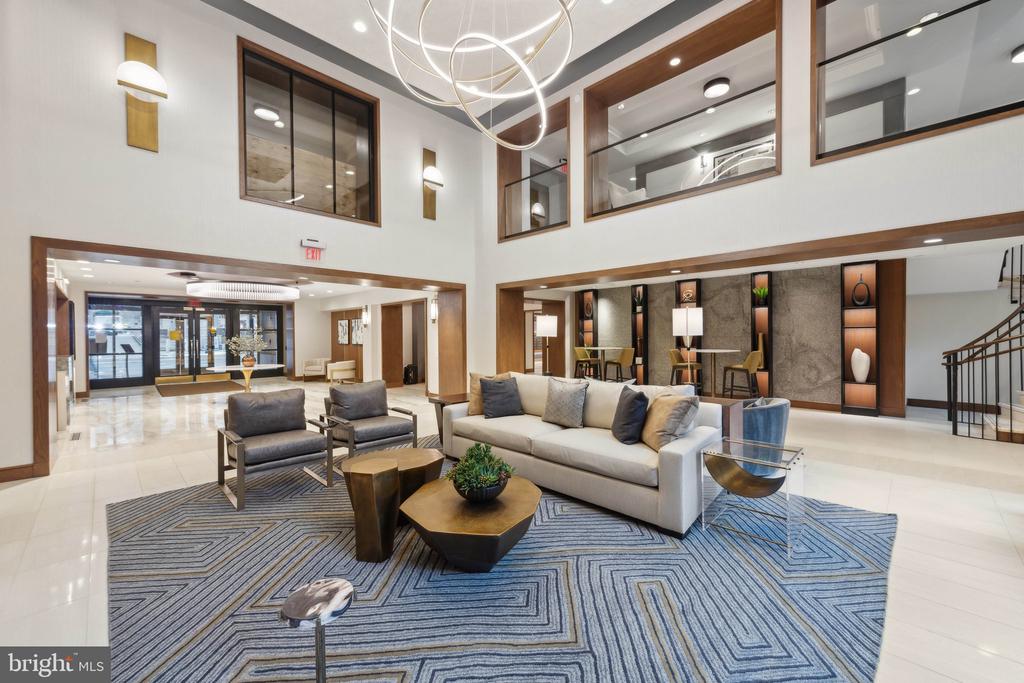 616 E STREET NW Unit: 607