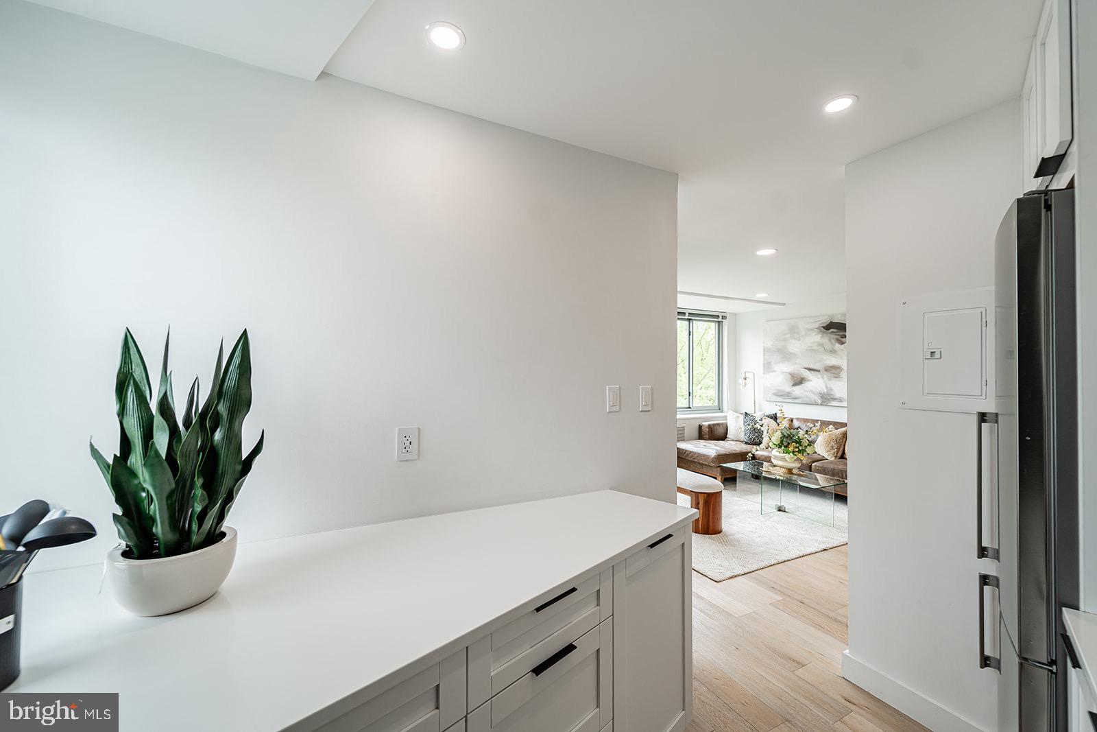 4200 NW CATHEDRAL AVENUE NW 1005