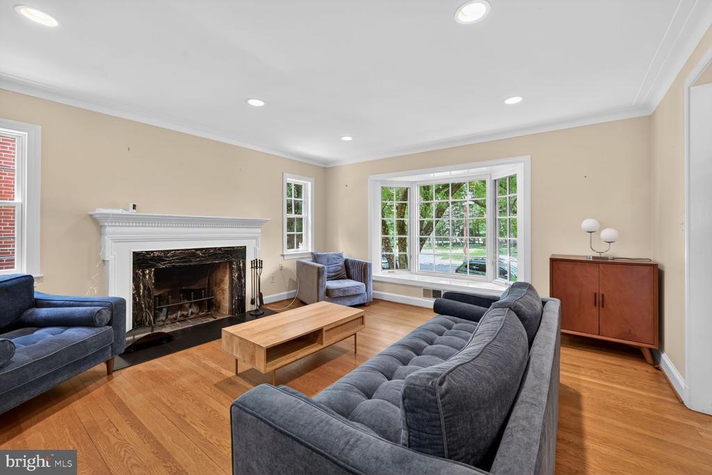 5105 34TH STREET NW