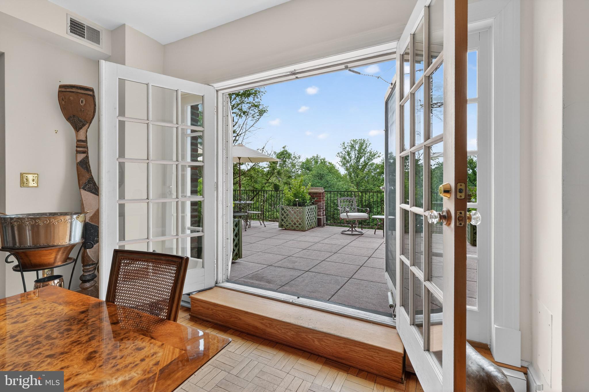 4000 NW CATHEDRAL AVENUE NW 229/239 B