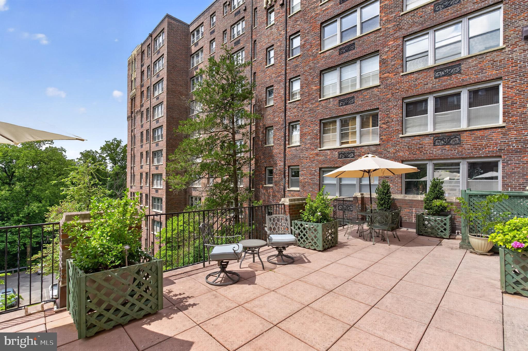 4000 NW CATHEDRAL AVENUE NW 229/239 B