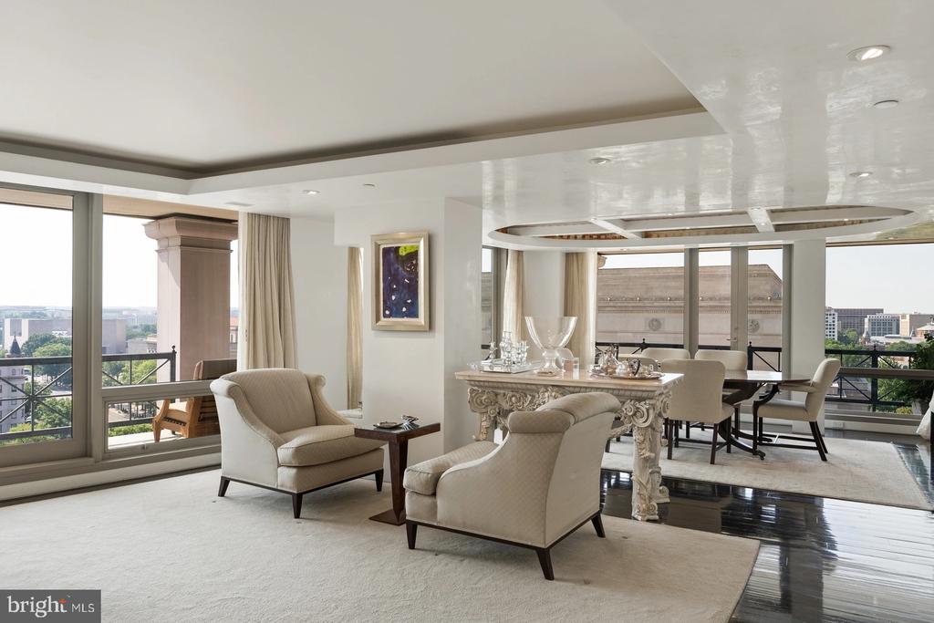 801 PENNSYLVANIA AVENUE NW Unit: 1218