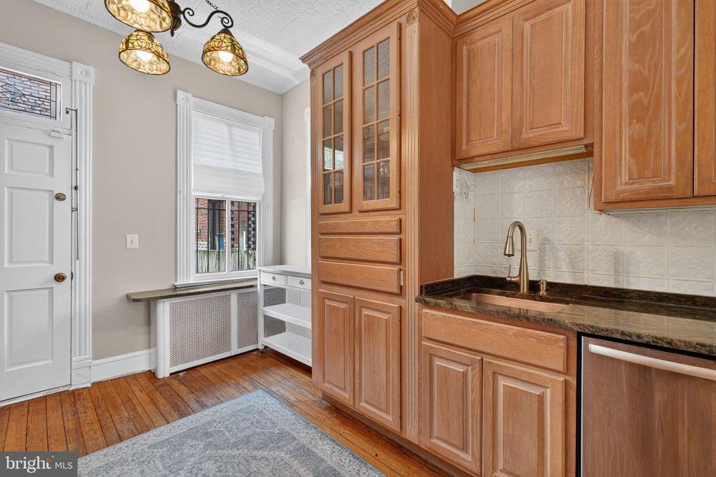 318 3RD STREET SE