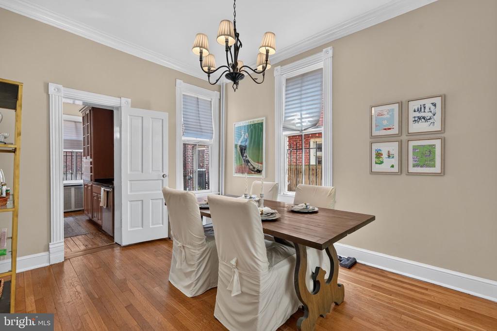 318 3RD STREET SE